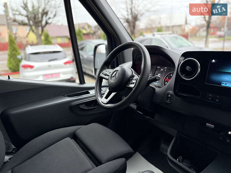 Вантажний фургон Mercedes-Benz Sprinter 2020 в Чернівцях фото 27 Вантажний фургон Mercedes-Benz Sprinter 2020 в Чернівцях