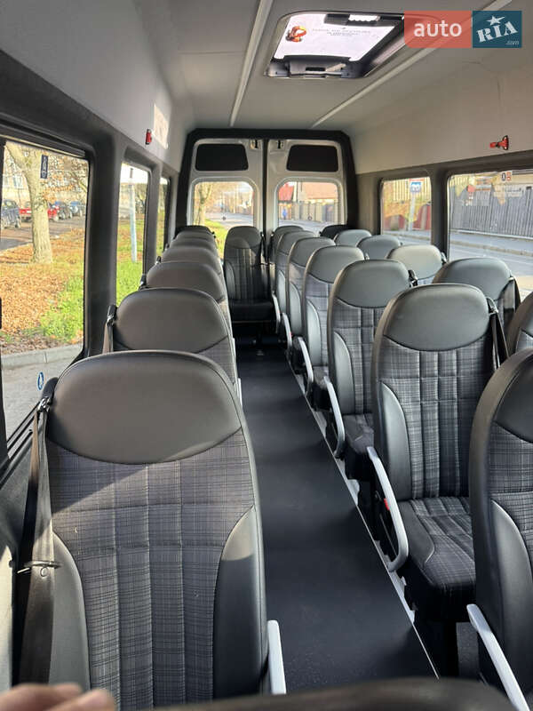 Пригородный автобус Mercedes-Benz Sprinter 2018 в Виннице