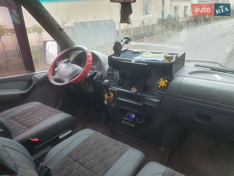 Мікроавтобус Mercedes-Benz Sprinter 2004 в Хусті