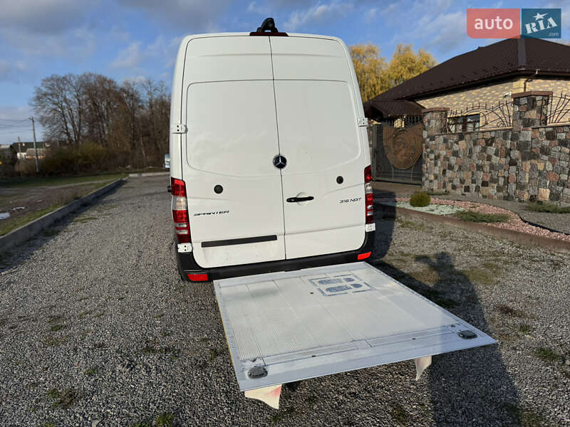 Вантажний фургон Mercedes-Benz Sprinter 2017 в Бердичеві фото 52 Вантажний фургон Mercedes-Benz Sprinter 2017 в Бердичеві