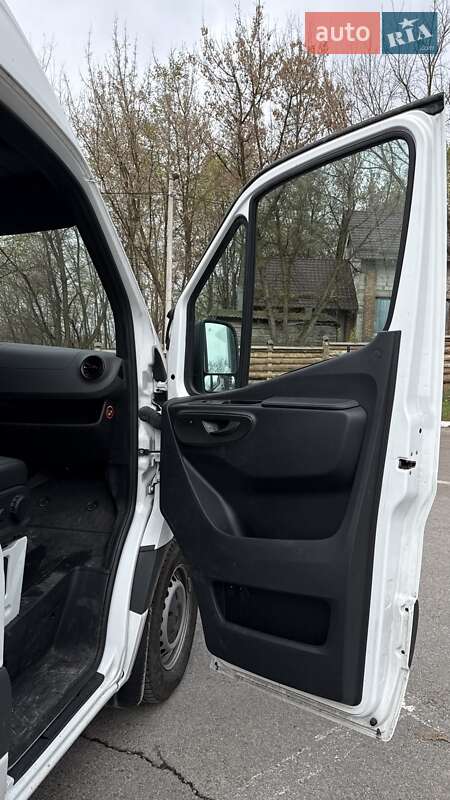 Грузовой фургон Mercedes-Benz Sprinter 2021 в Ровно фото 48 Грузовой фургон Mercedes-Benz Sprinter 2021 в Ровно