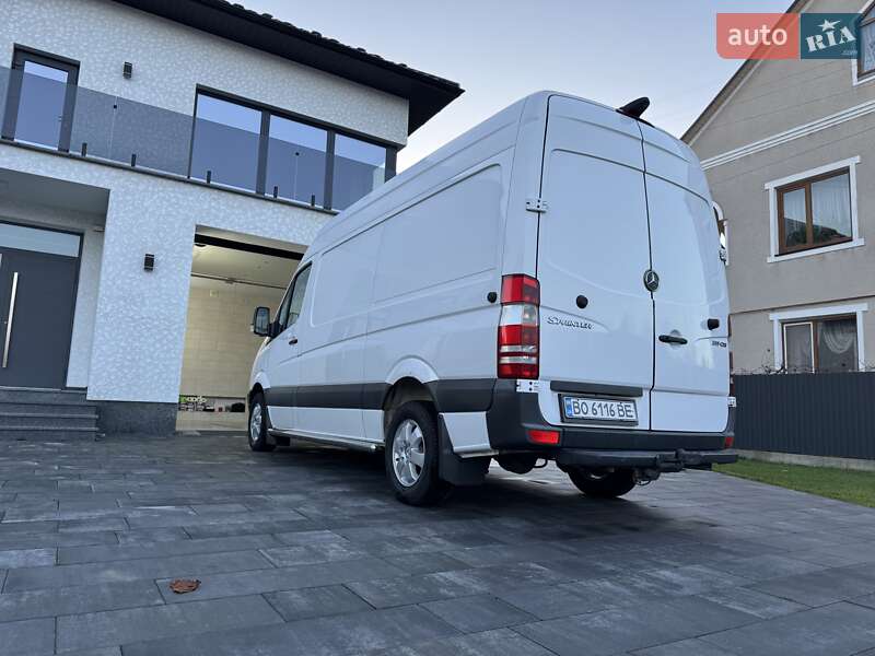 Вантажний фургон Mercedes-Benz Sprinter 2011 в Борщеві