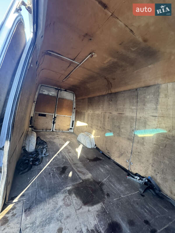 Вантажний фургон Mercedes-Benz Sprinter 2004 в Делятині фото 17 Вантажний фургон Mercedes-Benz Sprinter 2004 в Делятині