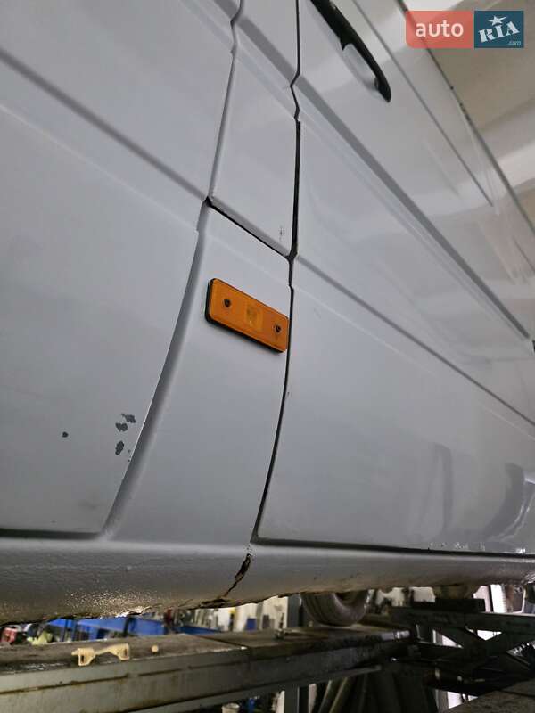 Вантажний фургон Mercedes-Benz Sprinter 2006 в Виноградові фото 14 Вантажний фургон Mercedes-Benz Sprinter 2006 в Виноградові