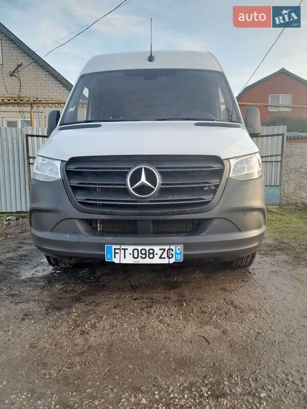 Вантажний фургон Mercedes-Benz Sprinter 2020 в Запоріжжі фото Вантажний фургон Mercedes-Benz Sprinter 2020 в Запоріжжі