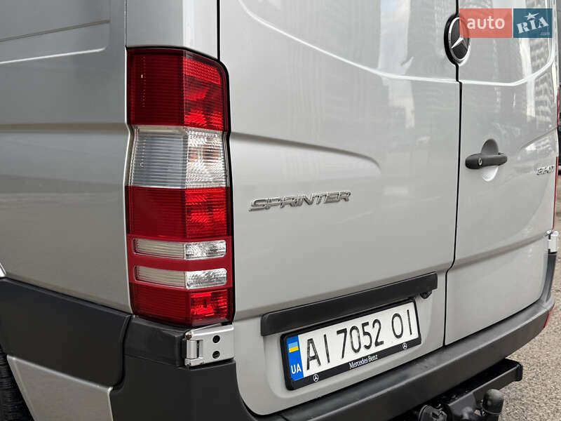 Грузовой фургон Mercedes-Benz Sprinter 2014 в Бородянке