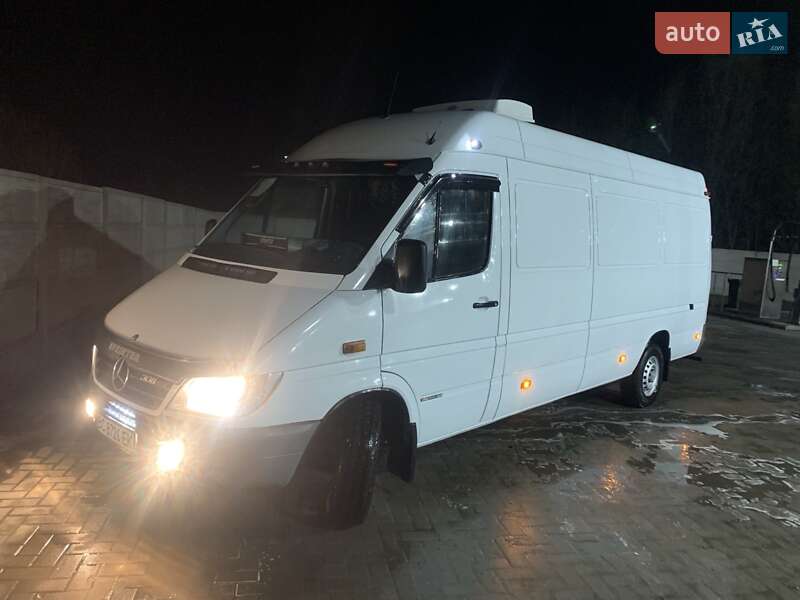 Грузопассажирский фургон Mercedes-Benz Sprinter 2005 в Луцке фото 2 Грузопассажирский фургон Mercedes-Benz Sprinter 2005 в Луцке