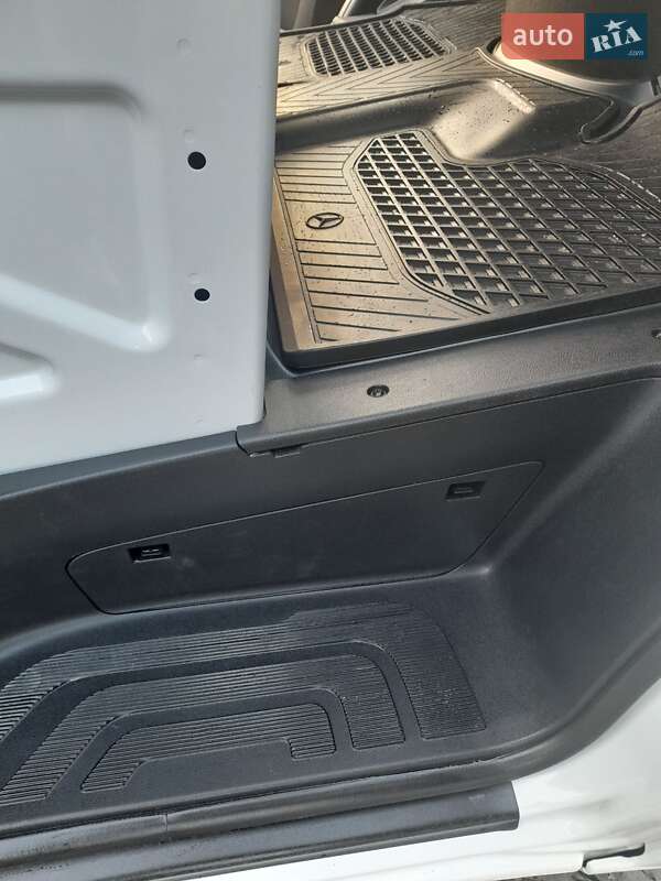 Вантажний фургон Mercedes-Benz Sprinter 2020 в Запоріжжі фото 51 Вантажний фургон Mercedes-Benz Sprinter 2020 в Запоріжжі