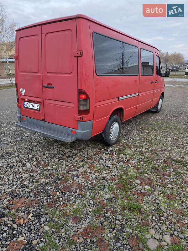 Грузовой фургон Mercedes-Benz Sprinter 2005 в Виноградове фото 11 Грузовой фургон Mercedes-Benz Sprinter 2005 в Виноградове