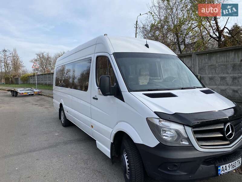 Пригородный автобус Mercedes-Benz Sprinter 2011 в Киеве