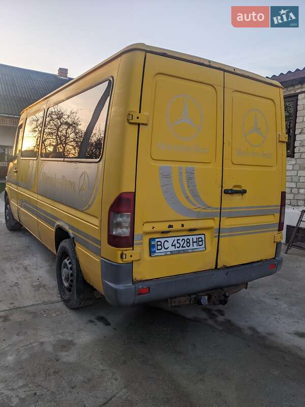 Мінівен Mercedes-Benz Sprinter 2004 в Комарному