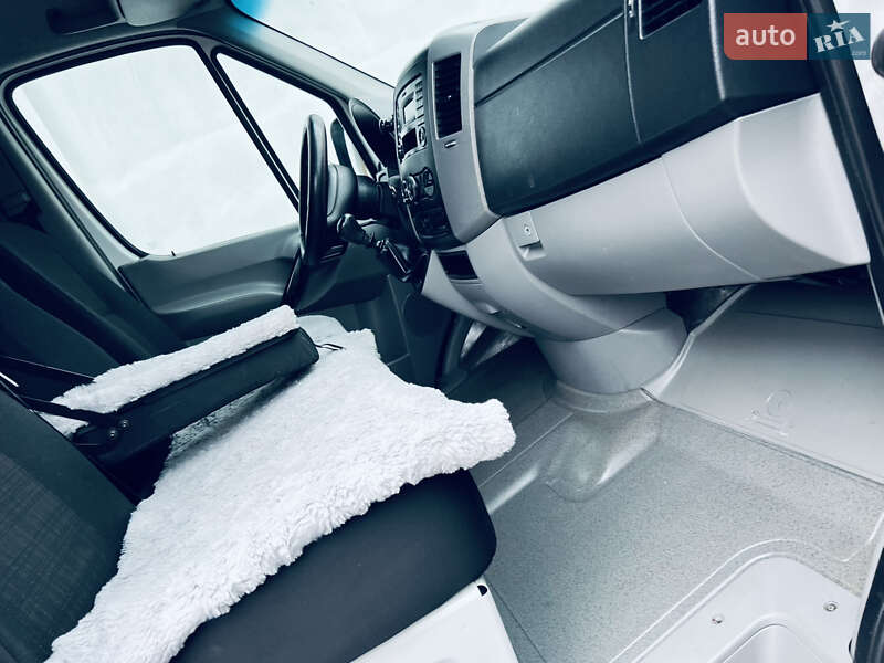 Вантажний фургон Mercedes-Benz Sprinter 2016 в Тячеві фото 28 Вантажний фургон Mercedes-Benz Sprinter 2016 в Тячеві