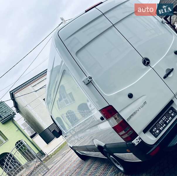 Вантажний фургон Mercedes-Benz Sprinter 2016 в Тячеві фото 34 Вантажний фургон Mercedes-Benz Sprinter 2016 в Тячеві