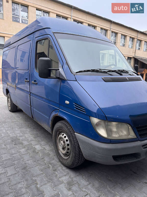 Микроавтобус грузовой (до 3,5т) Mercedes-Benz Sprinter 2004 в Ивано-Франковске фото 2 Микроавтобус грузовой (до 3,5т) Mercedes-Benz Sprinter 2004 в Ивано-Франковске