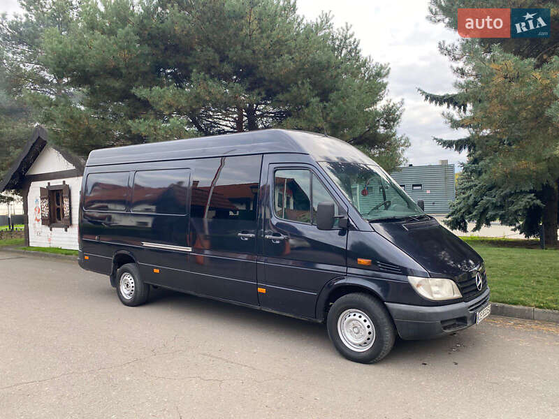 Вантажний фургон Mercedes-Benz Sprinter 2005 в Івано-Франківську
