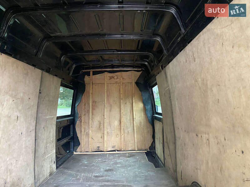 Вантажний фургон Mercedes-Benz Sprinter 2005 в Івано-Франківську