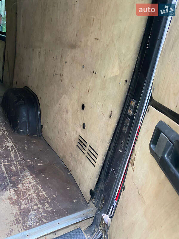 Вантажний фургон Mercedes-Benz Sprinter 2005 в Івано-Франківську