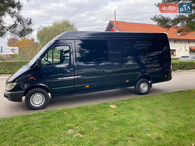 Вантажний фургон Mercedes-Benz Sprinter 2005 в Івано-Франківську