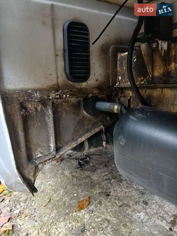 Грузовой фургон Mercedes-Benz Sprinter 2006 в Каменец-Подольском фото 47 Грузовой фургон Mercedes-Benz Sprinter 2006 в Каменец-Подольском