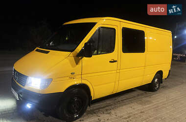 Вантажопасажирський фургон Mercedes-Benz Sprinter 1998 в Одесі