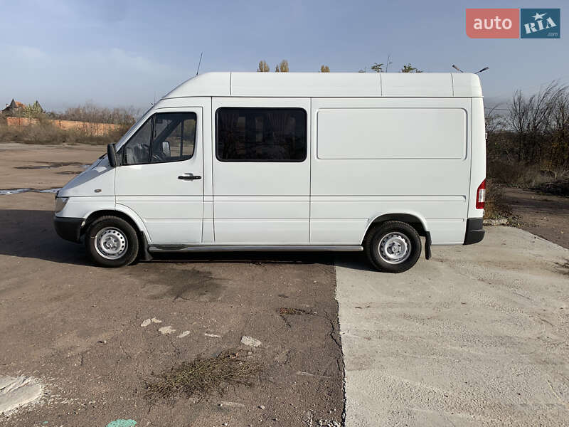 Вантажопасажирський фургон Mercedes-Benz Sprinter 2002 в Ізмаїлі фото 8 Вантажопасажирський фургон Mercedes-Benz Sprinter 2002 в Ізмаїлі