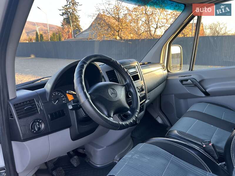 Вантажний фургон Mercedes-Benz Sprinter 2011 в Виноградові