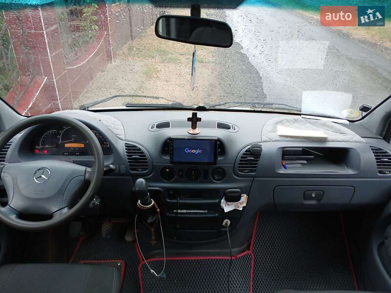 Микроавтобус Mercedes-Benz Sprinter 2005 в Иршаве фото 5 Микроавтобус Mercedes-Benz Sprinter 2005 в Иршаве