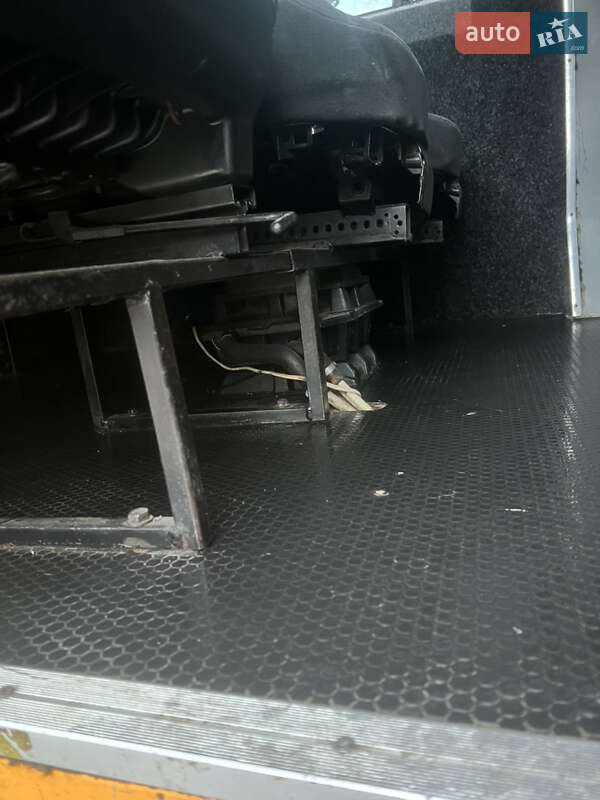 Мінівен Mercedes-Benz Sprinter 2005 в Чернівцях фото 5 Мінівен Mercedes-Benz Sprinter 2005 в Чернівцях