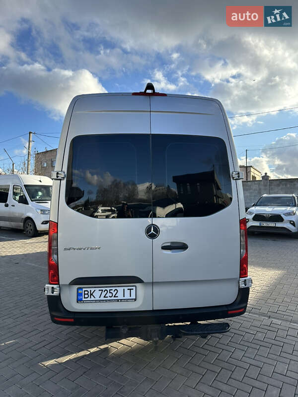 Микроавтобус Mercedes-Benz Sprinter 2018 в Ровно фото 6 Микроавтобус Mercedes-Benz Sprinter 2018 в Ровно