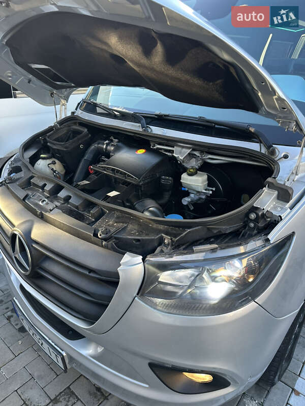 Микроавтобус Mercedes-Benz Sprinter 2018 в Ровно фото 25 Микроавтобус Mercedes-Benz Sprinter 2018 в Ровно