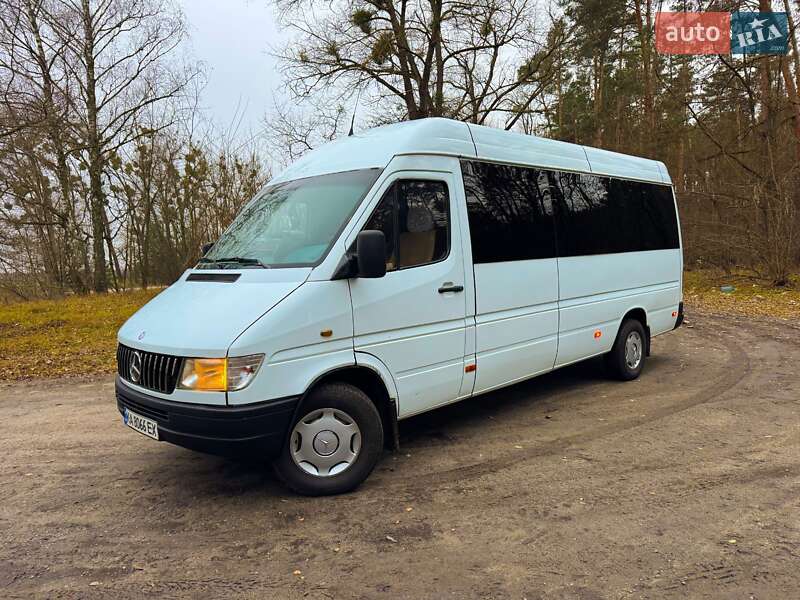Микроавтобус Mercedes-Benz Sprinter 1999 в Буче