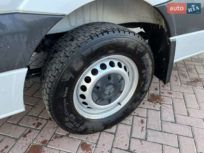 Грузовой фургон Mercedes-Benz Sprinter 2017 в Ровно фото 16 Грузовой фургон Mercedes-Benz Sprinter 2017 в Ровно