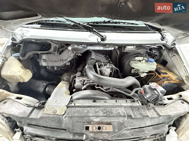 Грузопассажирский фургон Mercedes-Benz Sprinter 2005 в Хмельницком