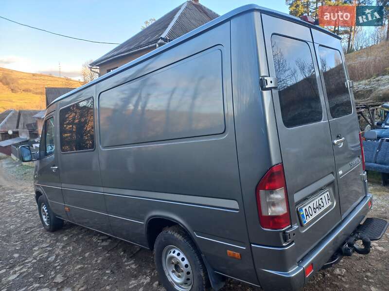 Минивэн Mercedes-Benz Sprinter 2006 в Воловце