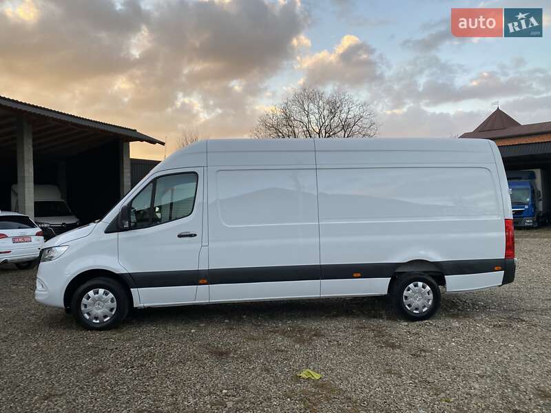 Грузовой фургон Mercedes-Benz Sprinter 2022 в Хусте