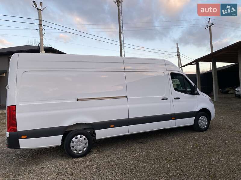 Грузовой фургон Mercedes-Benz Sprinter 2022 в Хусте