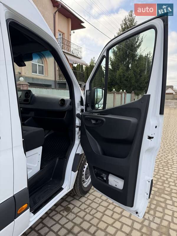 Грузовой фургон Mercedes-Benz Sprinter 2021 в Черновцах фото 44 Грузовой фургон Mercedes-Benz Sprinter 2021 в Черновцах