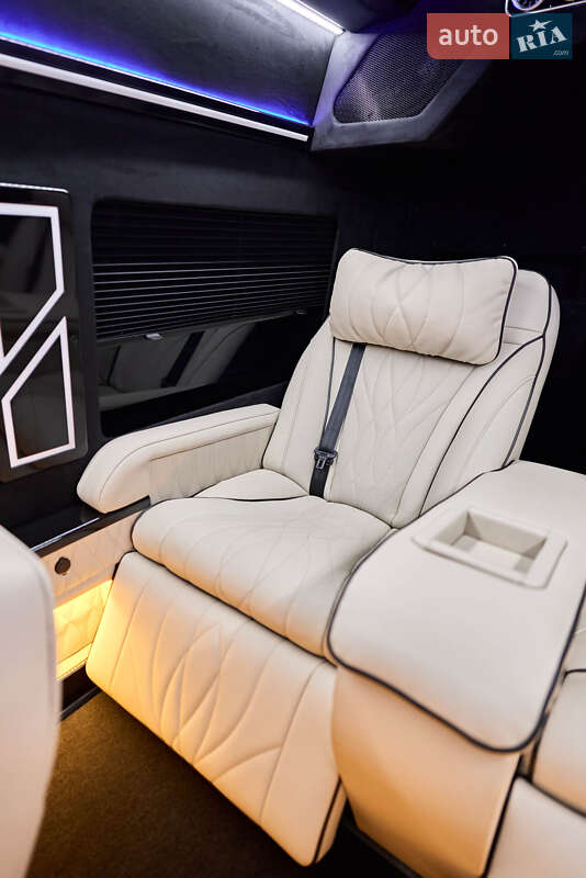 Минивэн Mercedes-Benz Sprinter 2018 в Ровно