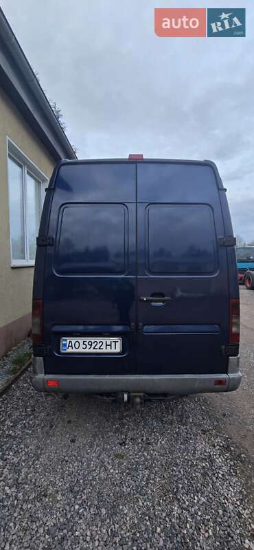 Грузовой фургон Mercedes-Benz Sprinter 2002 в Мукачево