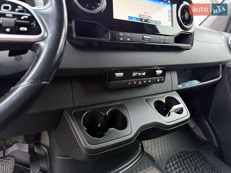 Грузовой фургон Mercedes-Benz Sprinter 2021 в Черновцах