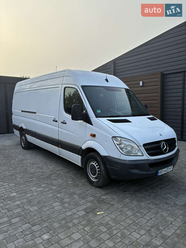 Вантажний фургон Mercedes-Benz Sprinter 2011 в Вінниці