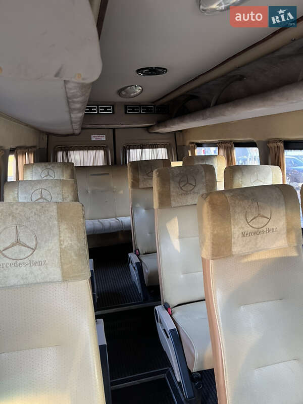 Туристический / Междугородний автобус Mercedes-Benz Sprinter 2005 в Днепре