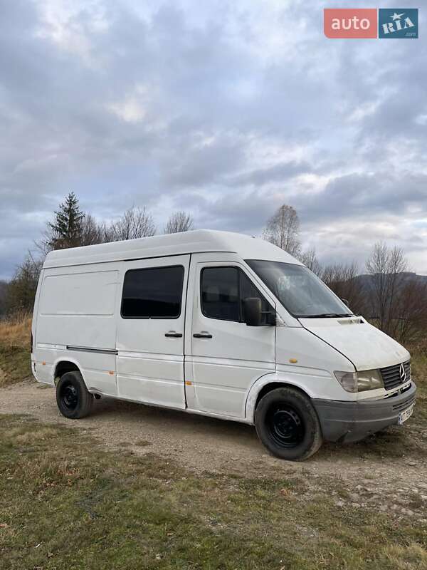 Грузовой фургон Mercedes-Benz Sprinter 1996 в Коломые