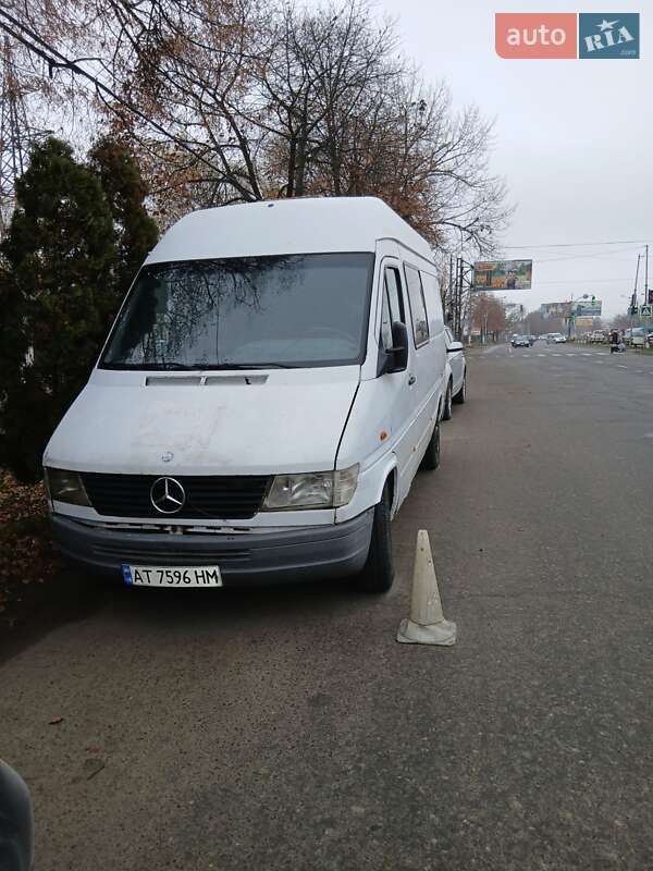 Грузовой фургон Mercedes-Benz Sprinter 1996 в Коломые