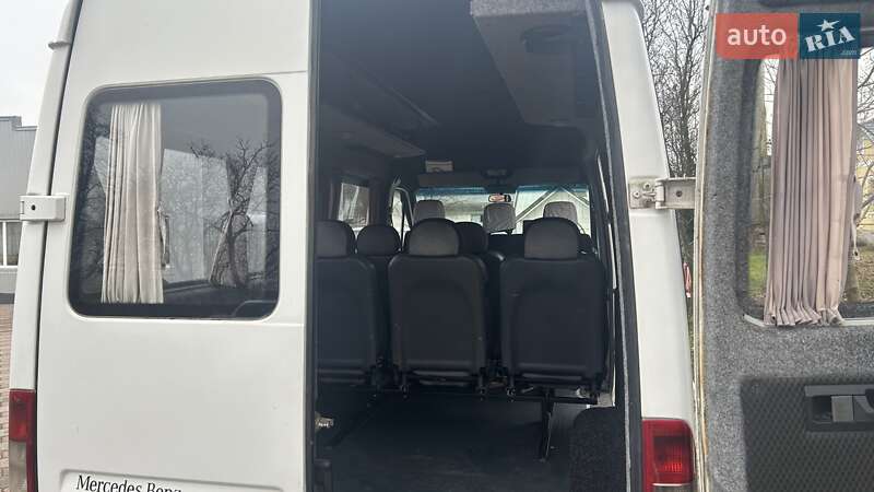 Седан Mercedes-Benz Sprinter 2006 в Черновцах