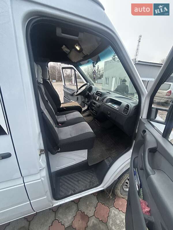 Седан Mercedes-Benz Sprinter 2006 в Черновцах