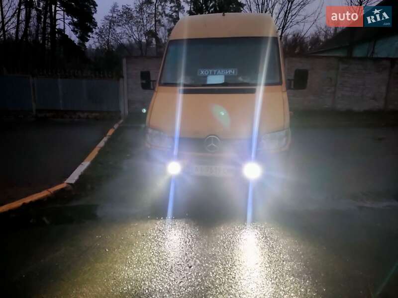 Грузовой фургон Mercedes-Benz Sprinter 2003 в Буче