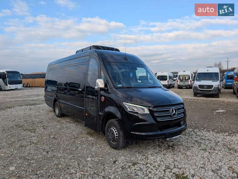 Туристичний / Міжміський автобус Mercedes-Benz Sprinter 2021 в Рівному