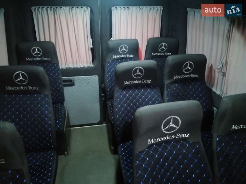 Микроавтобус Mercedes-Benz Sprinter 2000 в Ивано-Франковске