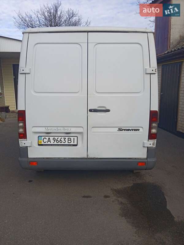 Mercedes-Benz Sprinter 2005